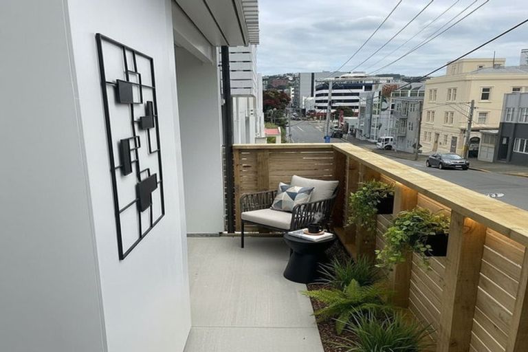 Photo of property in 5/30 Pirie Street, Mount Victoria, Wellington, 6011
