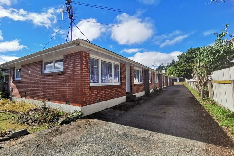 Photo of property in 3/1032 Fergusson Drive, Clouston Park, Upper Hutt, 5018