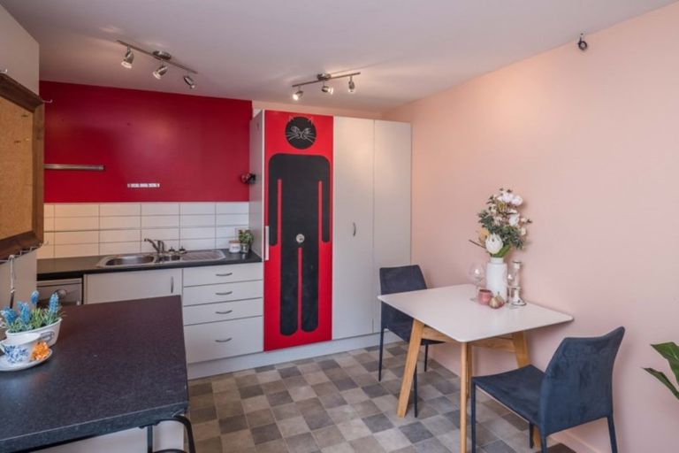 Photo of property in 74a Liardet Street, Vogeltown, Wellington, 6021