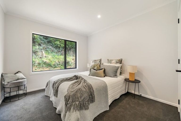 Photo of property in 15 Te Awa Rere Grove, Stokes Valley, Lower Hutt, 5019
