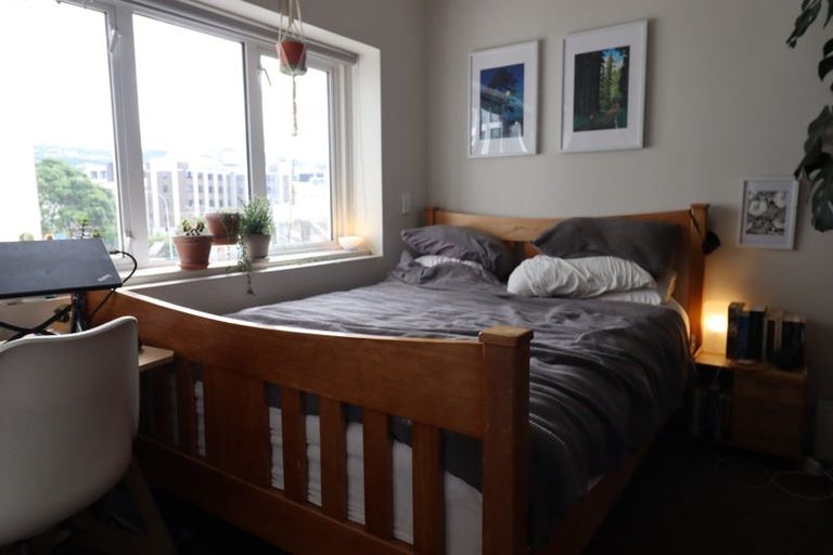 Photo of property in Fountain Court, 11/48 Oriental Parade, Oriental Bay, Wellington, 6011