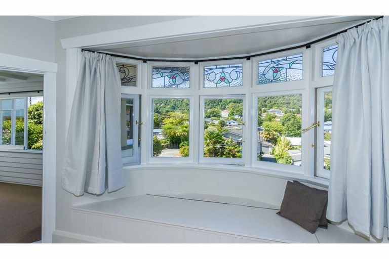 Photo of property in 26 Tipahi Street, Nelson South, Nelson, 7010