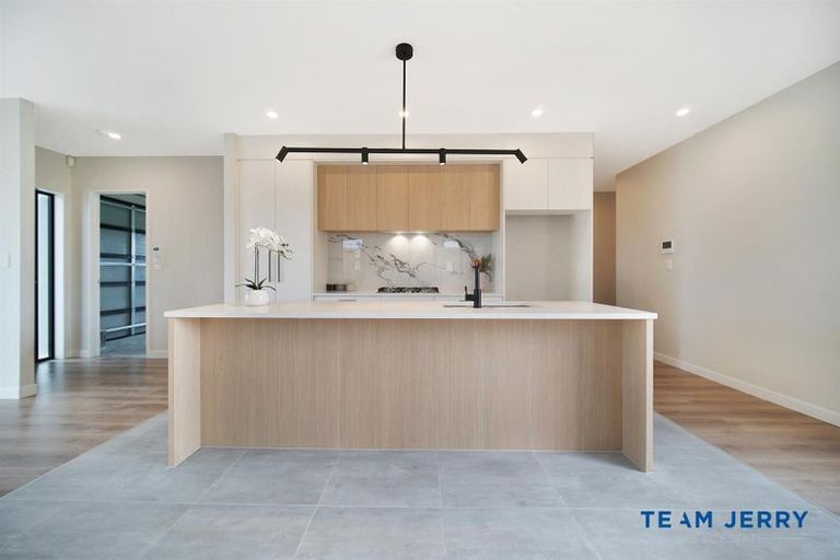 Photo of property in 101 Mutetai Road, Clarks Beach, 2122