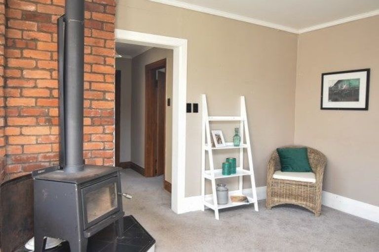 Photo of property in 35 Frederick Street, Carterton, 5713