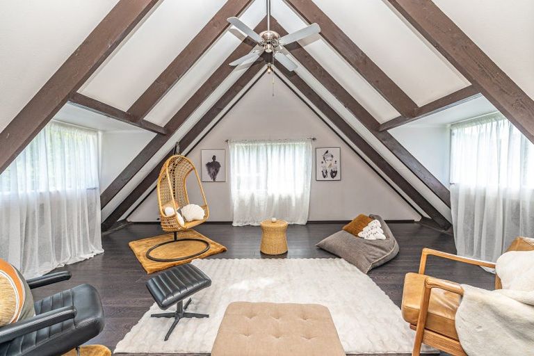 Photo of property in 10 D'arcy Road, Bastia Hill, Whanganui, 4500