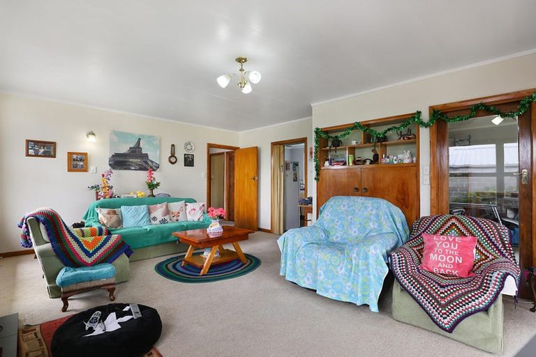 Photo of property in 20 Smitheram Street, Allenton, Ashburton, 7700