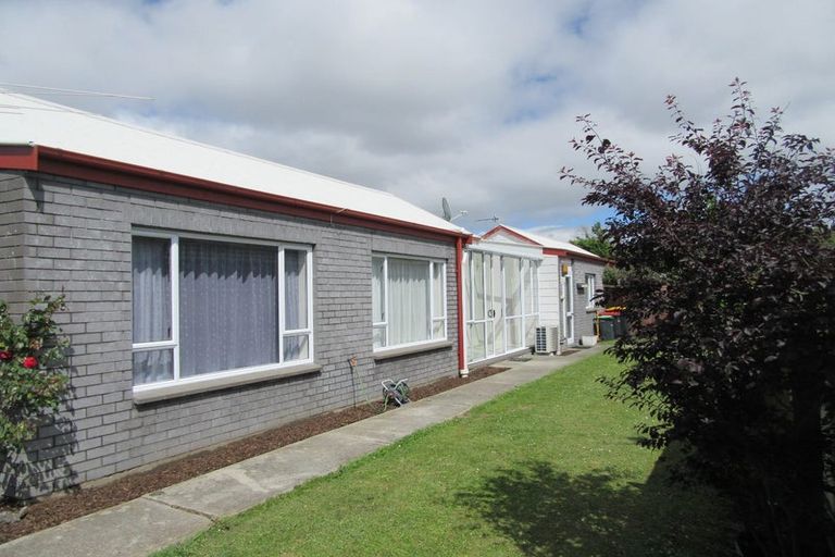 Photo of property in 2/54 Tilford Street, Woolston, Christchurch, 8062