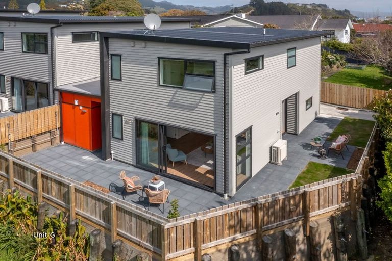 Photo of property in 77 Amohia Street, Paraparaumu, 5032