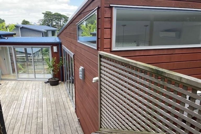 Photo of property in 39 Cockle Bay Road, Cockle Bay, Auckland, 2014