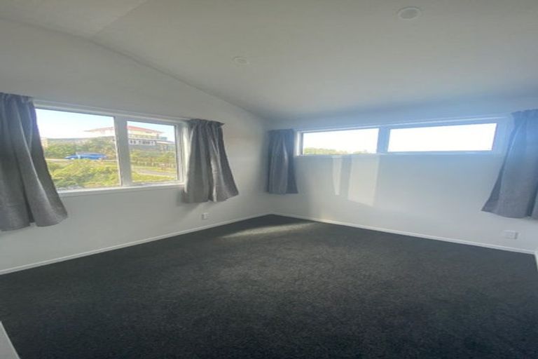 Photo of property in 10a Clinton Way, Kingston, Wellington, 6021