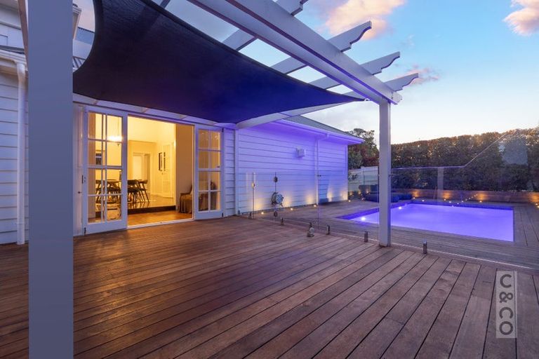 Photo of property in 25 George Street, Riverhead, 0820