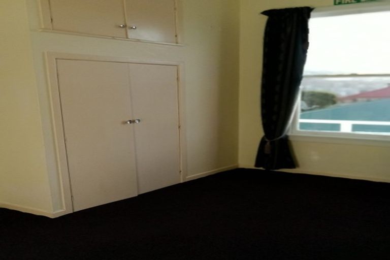 Photo of property in 5 Claremont Grove, Mount Victoria, Wellington, 6011