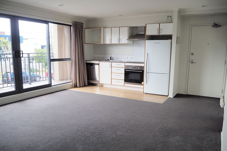 Photo of property in 9/22 Normanby Road, Mount Eden, Auckland, 1024