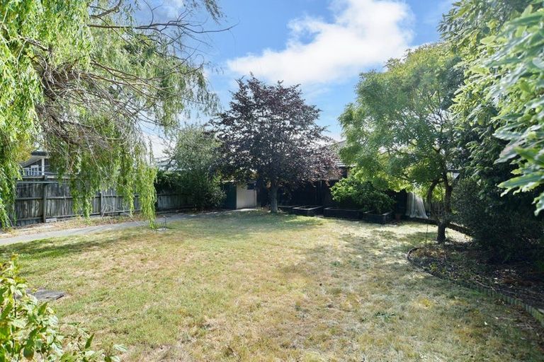 Photo of property in 27 Burwood Road, Burwood, Christchurch, 8083