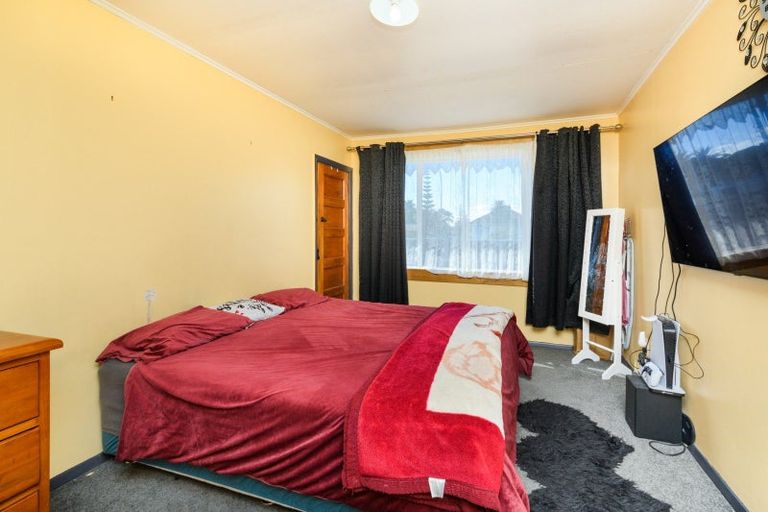 Photo of property in 30 Thames Street, Roslyn, Palmerston North, 4414