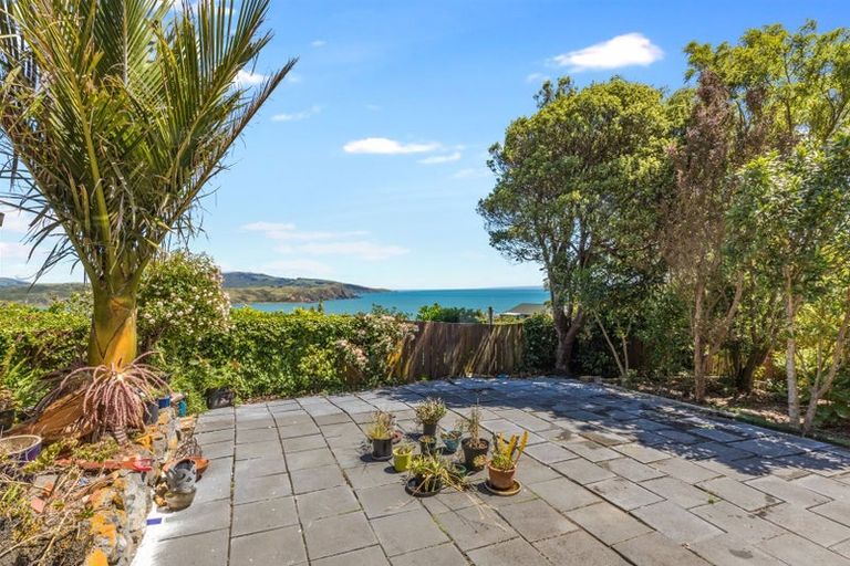Photo of property in 13 The Track, Plimmerton, Porirua, 5026