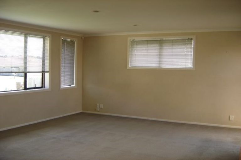 Photo of property in 96 Redcastle Drive, East Tamaki, Auckland, 2013