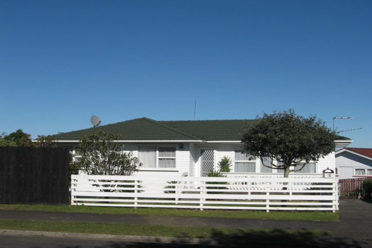 Photo of property in 49 Hobart Crescent, Wattle Downs, Auckland, 2103