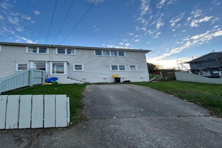 Photo of property in 69 Tremewan Street, Tawa, Wellington, 5028