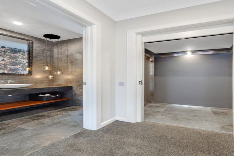 Photo of property in 126d Sandspit Road, Shelly Park, Auckland, 2014