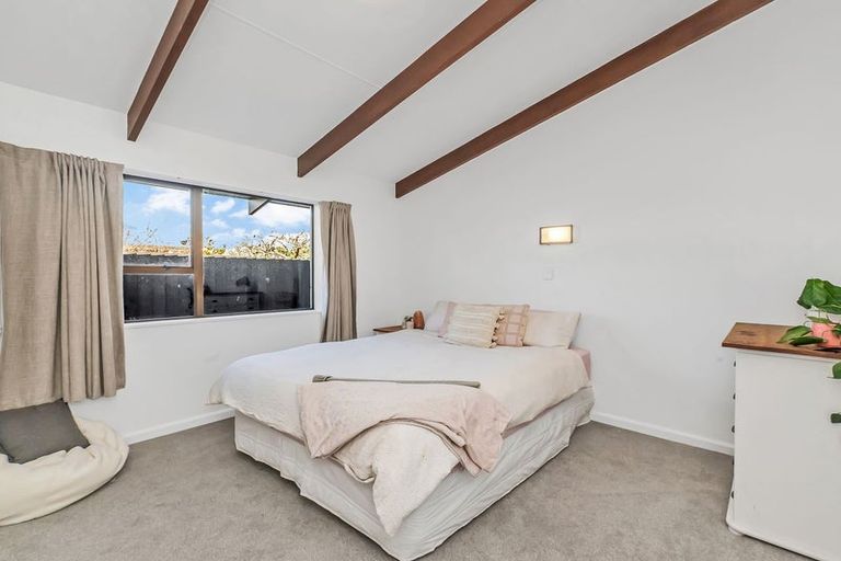 Photo of property in 12 Westfield Avenue, Templeton, Christchurch, 8042