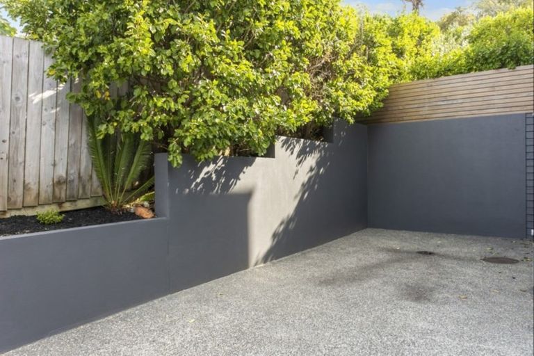 Photo of property in Wilk Heights, 8/8 Wilk Lane, Browns Bay, Auckland, 0630