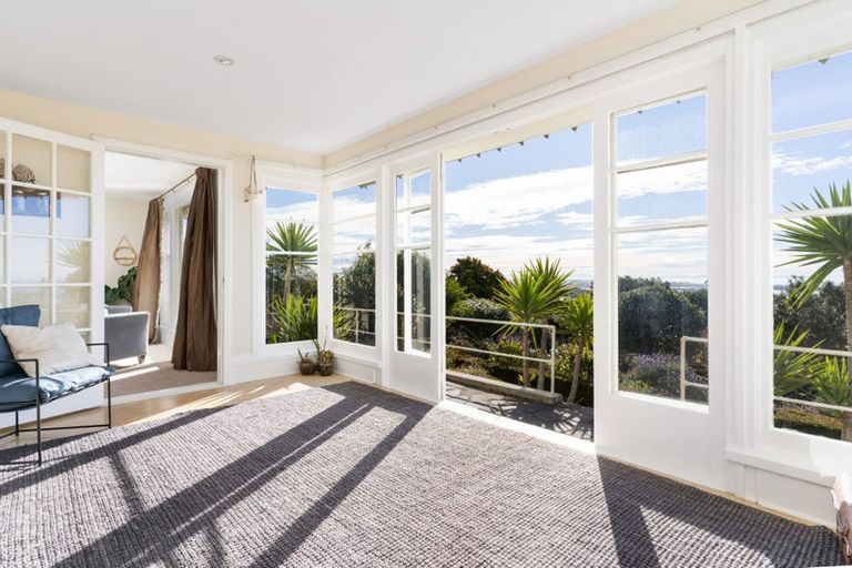 Photo of property in 40 Major Hornbrook Road, Mount Pleasant, Christchurch, 8081