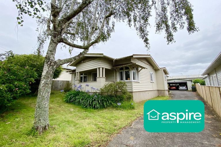 Photo of property in 60 Asquith Avenue, Mount Albert, Auckland, 1025