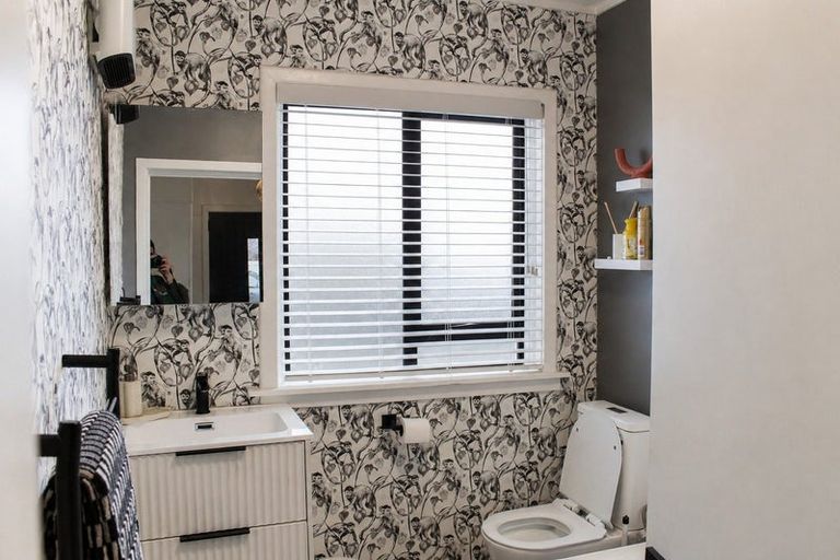 Photo of property in 1/40 Grimseys Road, Redwood, Christchurch, 8051