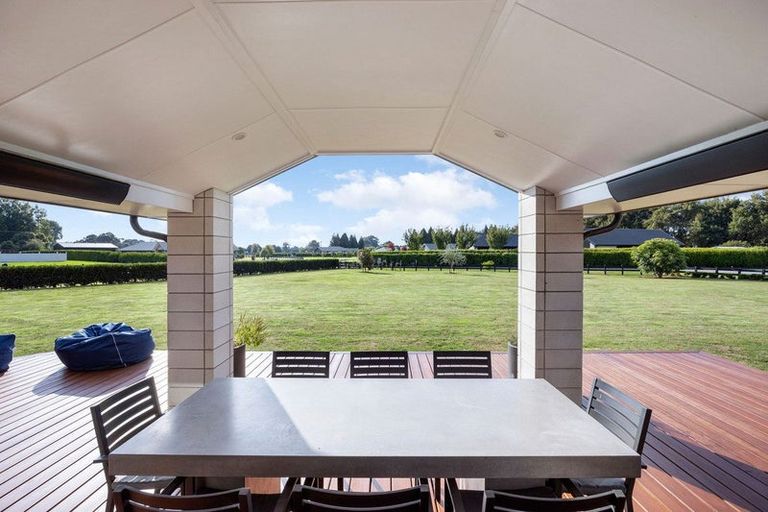 Photo of property in 11 South Oaks Close, Pukemoremore, Cambridge, 3493