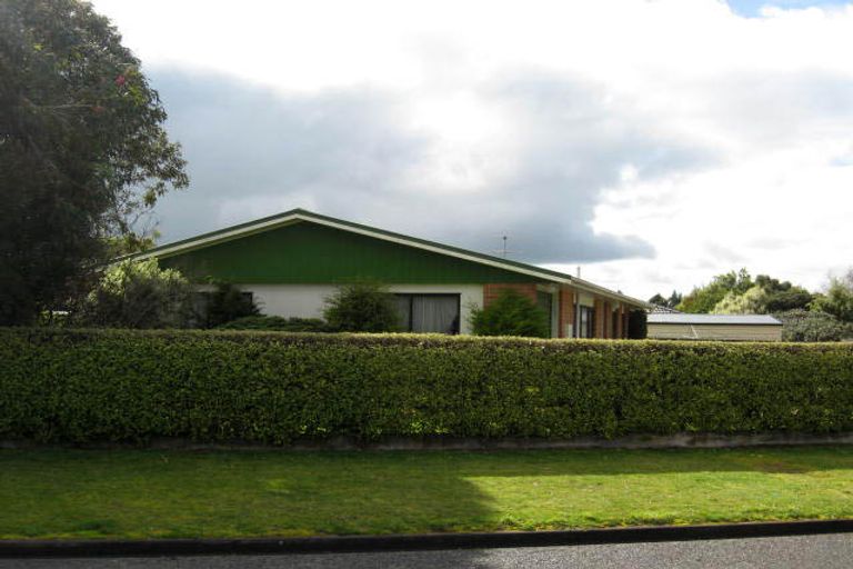 Photo of property in 76 Hillcrest Street, Solway, Masterton, 5810