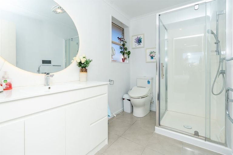 Photo of property in 12 Tarrango Way, Rototuna, Hamilton, 3210