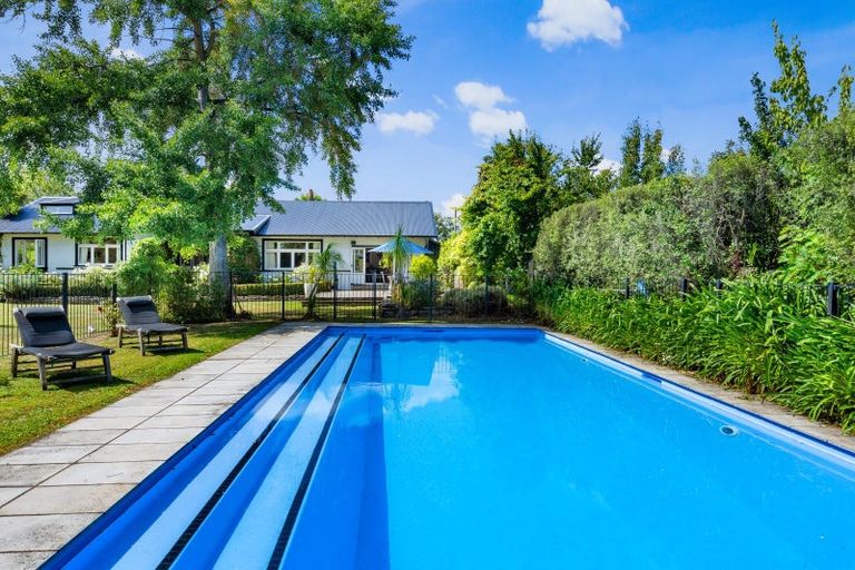 Photo of property in 16 Reynolds Road, Havelock North, 4130