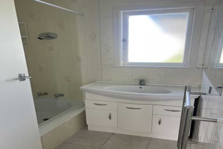 Photo of property in 73 Middle Road, Havelock North, 4130