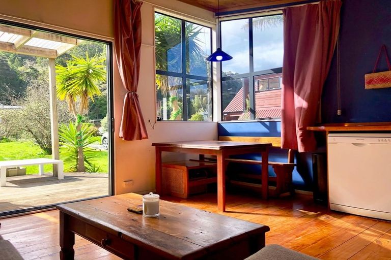 Photo of property in 54 Opahi Bay Road, Mahurangi West, Warkworth, 0983