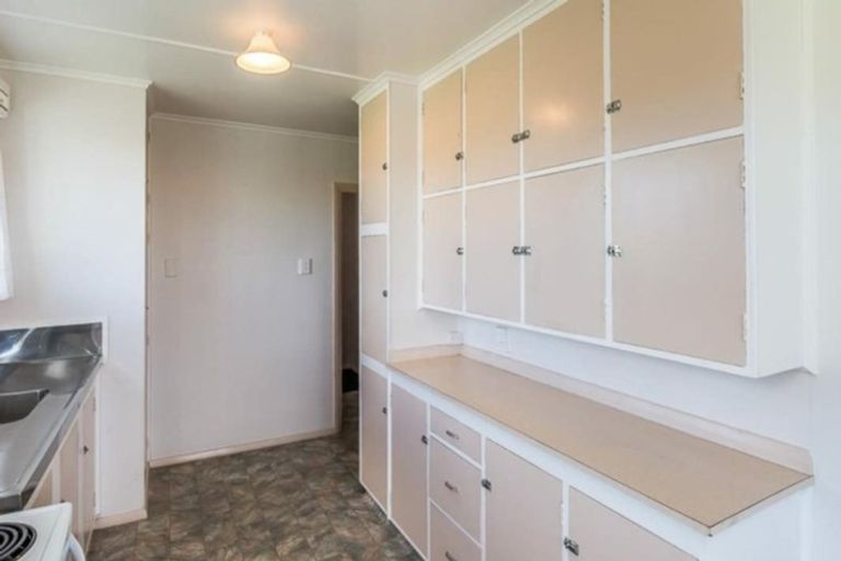 Photo of property in 76 Kotuku Street, Elsdon, Porirua, 5022