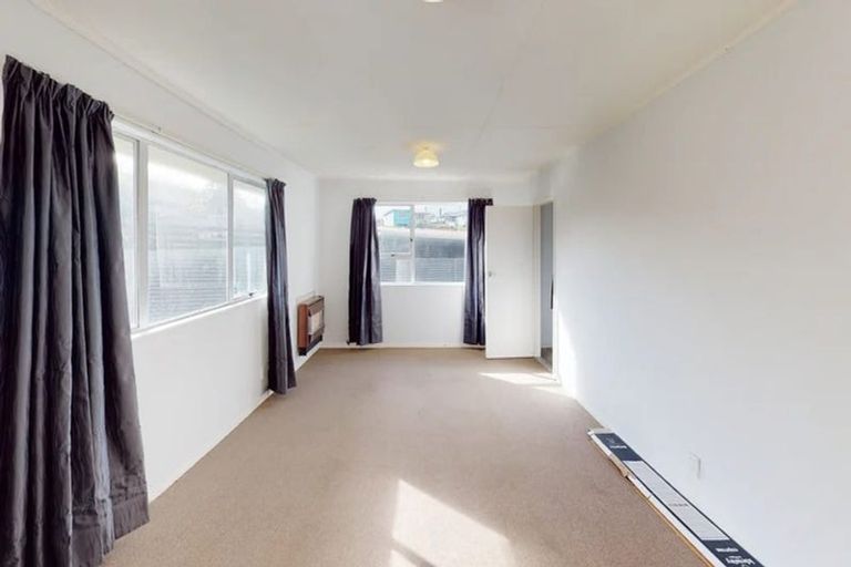 Photo of property in 90a Karaka Street, Castlecliff, Whanganui, 4501