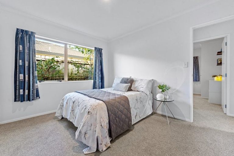 Photo of property in 2a Laurie Street, Red Beach, 0932