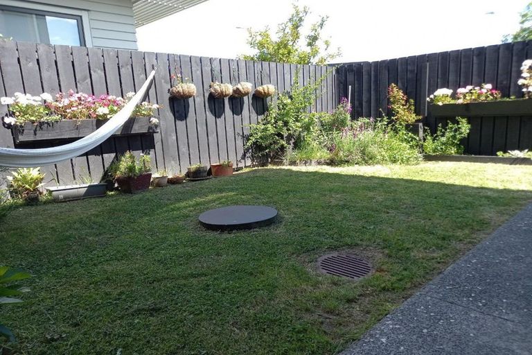 Photo of property in 24 Rangihina Road, Hobsonville, Auckland, 0616