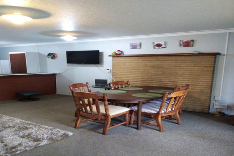 Photo of property in 2b Freyberg Avenue, Riccarton, Christchurch, 8011