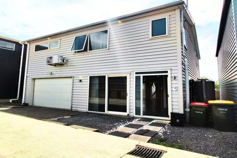Photo of property in 10d Blossom Lane, Manurewa, Auckland, 2102