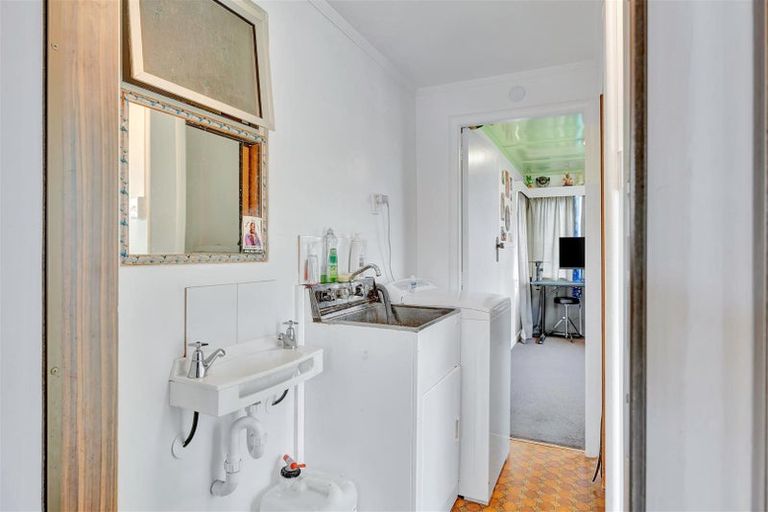 Photo of property in 17 Verel Street, Fairfield, Hamilton, 3214