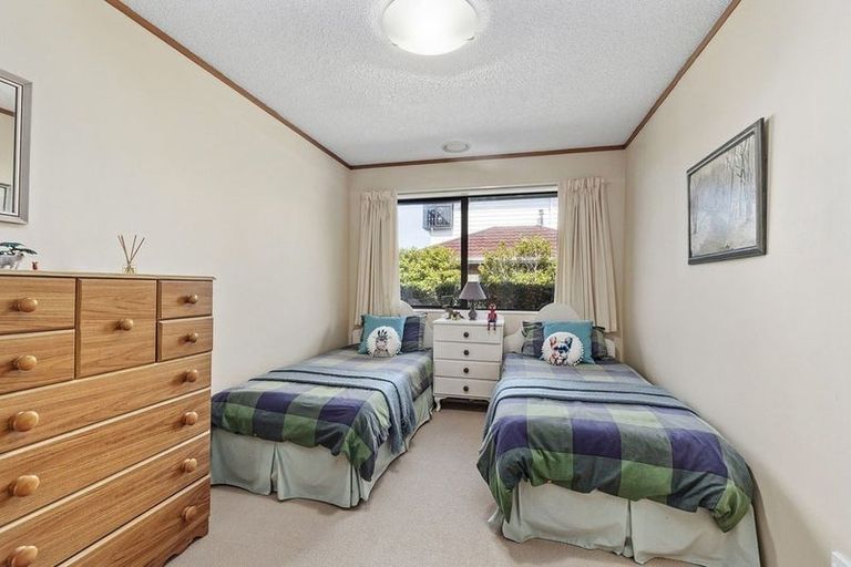 Photo of property in 31 Gurkha Crescent, Khandallah, Wellington, 6035