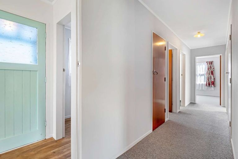 Photo of property in 7 Gloag Street, Waverley, 4510