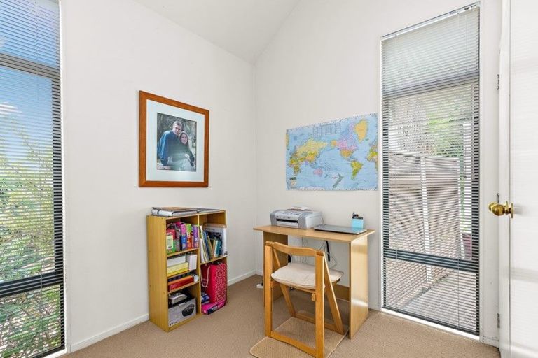 Photo of property in 1/3 Inga Road, Milford, Auckland, 0620