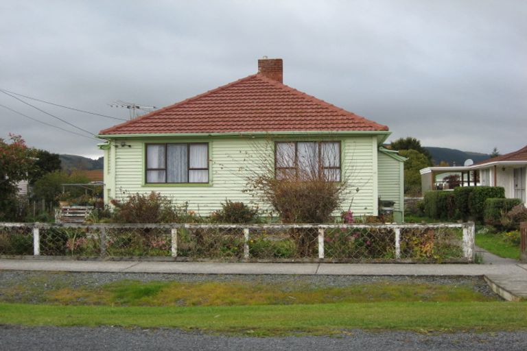 Photo of property in 49 Johnson Street, Milton, 9220