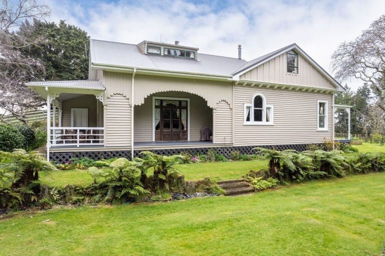 Photo of property in 1 Kahikatea Street, Inglewood, 4330