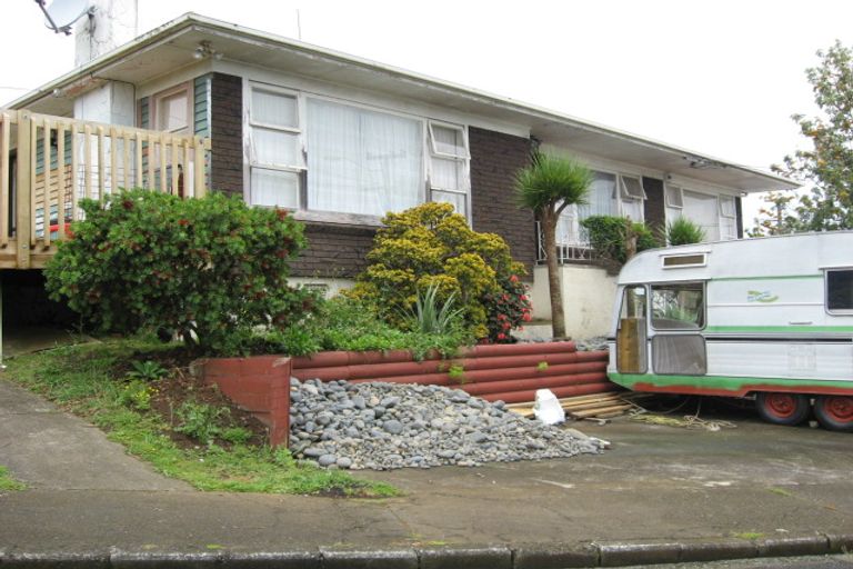 Photo of property in 129 Wallace Road, Mangere Bridge, Auckland, 2022