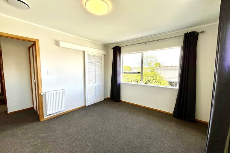Photo of property in 25 Geoffrey Road, Torbay, Auckland, 0630