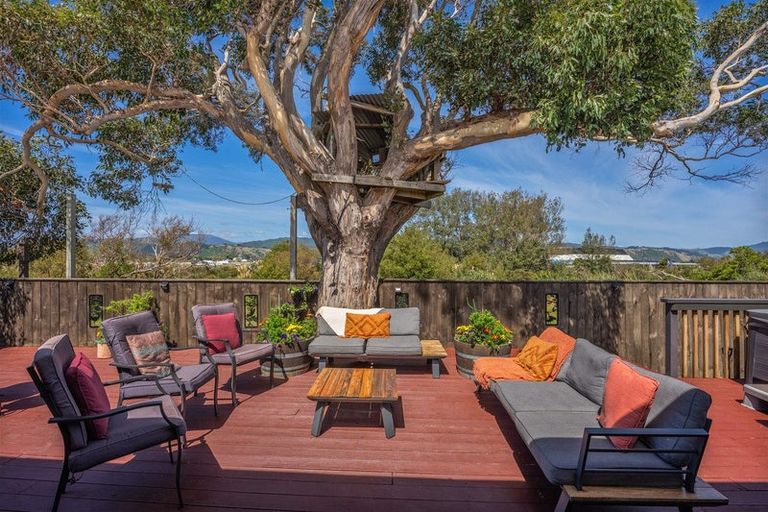 Photo of property in 51 Toru Road, Paraparaumu Beach, Paraparaumu, 5032